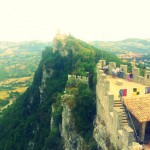 Z zamku widok na zamek. San Marino